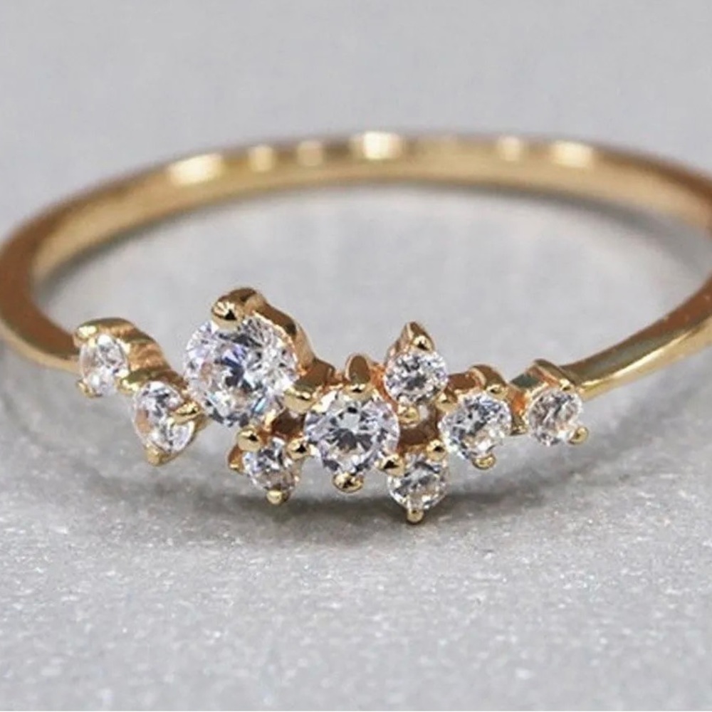 Dainty Zircon & Gold Colored Ring - Picture 5 of 6